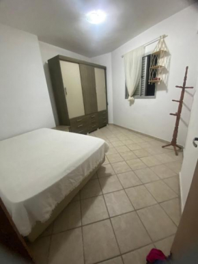 Apto pé na areia (Praia Grande)